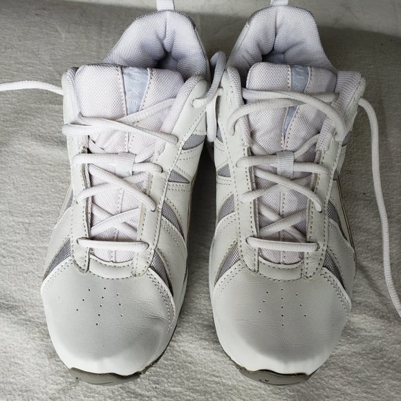 White Nike Air Sneakers. Size 7 - Picture 2 of 8